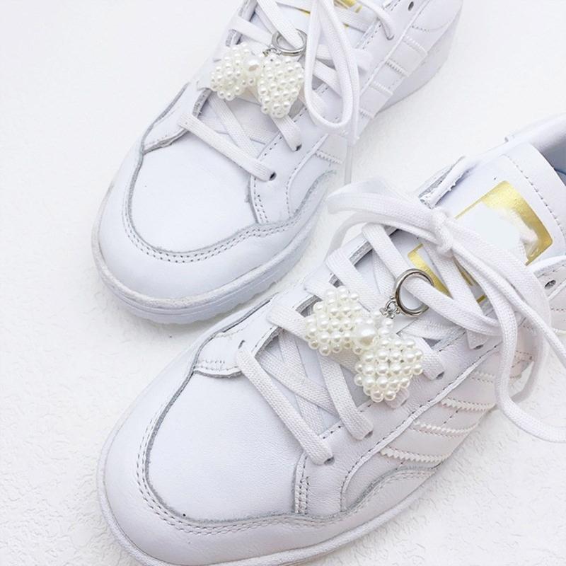 Elegant Bowknot Keychain Pendant Beautiful Crystal Shoe Decoration Keychain Stylish Beaded Bowknot Shoe Pendant