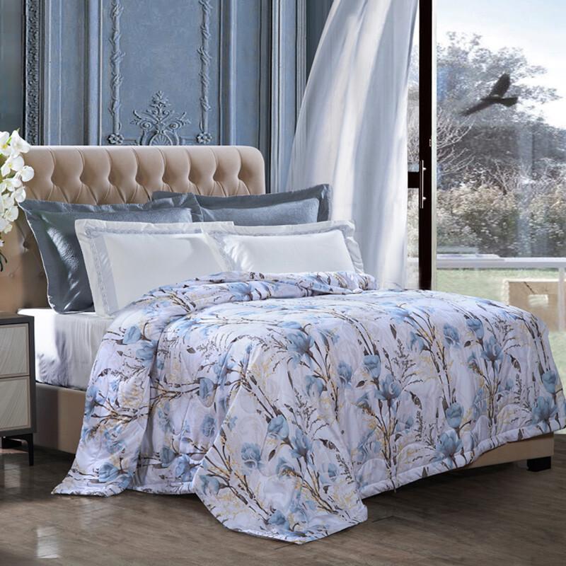 FUANNA Breeze Whispers Printed Antibacterial Quilt