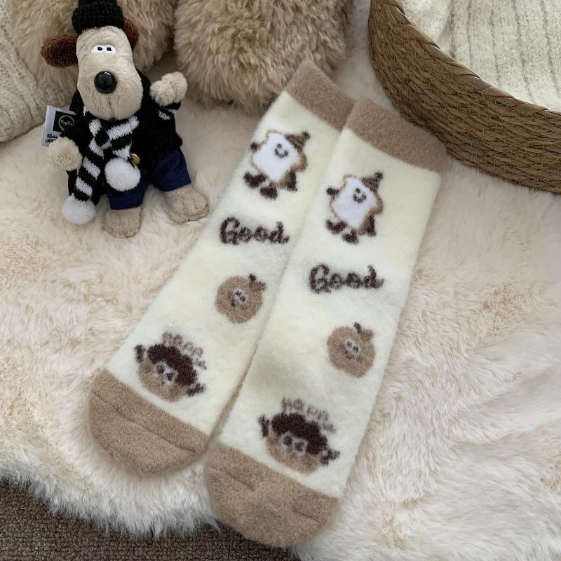 Little Bear Cookie Coffee-colored Australian Velvet Socks for Women, Thickened with Velvet, Warm and Cute, Autumn and Winter Sleeping Floor Socks