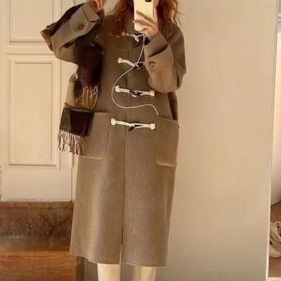 Casaco de lã feminino estudante versão coreana solto moda chifre de vaca botão comprimento médio engrossado Y2K casaco feminino outono e inverno