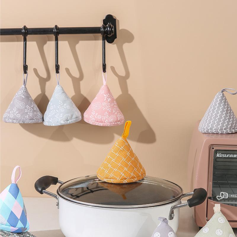Kitchen Insulation Pot Handle Anti-scalding Cap Triangle Pot Ear Muffs Casserole Baking Pan High Temperature Resistant Gloves Handle Pot Cover Cap