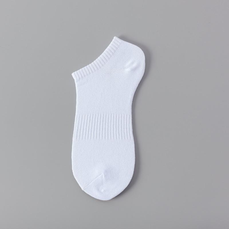 Unisex Comfortable Casual Breathable Cotton Short Socks New Summer No Show Breathable Knitted Socks for Male Black and White
