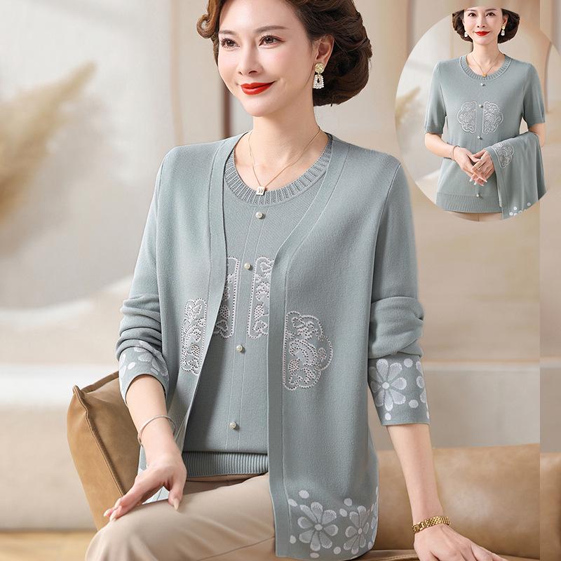 Höst/Vinter 2025 Stickad Kostym i Kinesisk Stil för Medelålders Kvinnor: Trendig Nationaltröja med Knappar