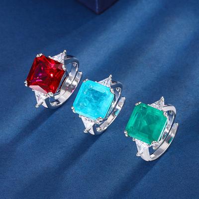 Bijoux Fond Cuivre Plaqué Or Émeraude de Simulation Corindon Rouge Carré Incrusté de Luxe 12 * 12 Bague Rétro Femme