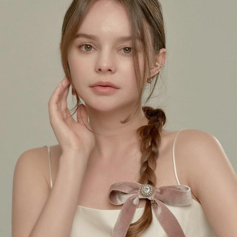 BESTY Royal Velvet Bianca Hairpin