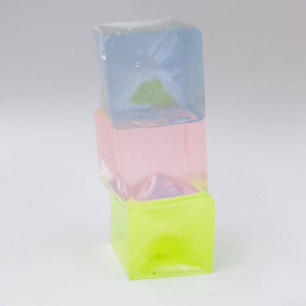 Погрузитесь в успокаивающее сенсорное путешествие с игрушкой Ice Cube 3cm ice cubes — фото 8