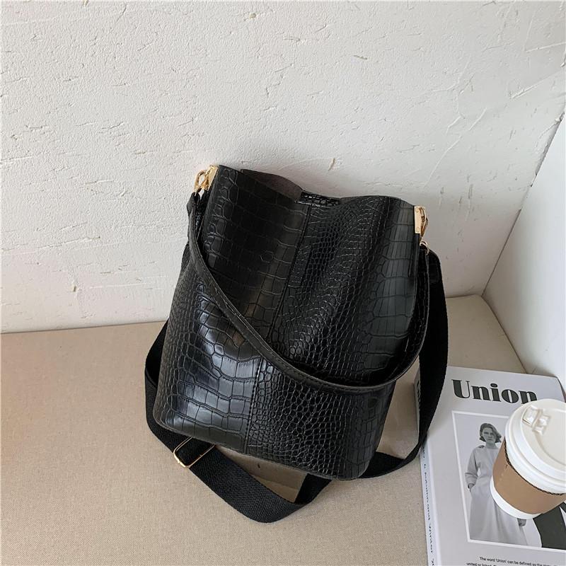 

One Armpit Shoulder Crossbody Bag Ladies Bucket Shape Casual Simple Color Solid чорний
