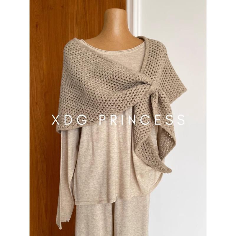 Export to Korea! Stacked wear artifact autumn and winter wool hollowed-out triangular shawl women lazy perforated cross outer scarf