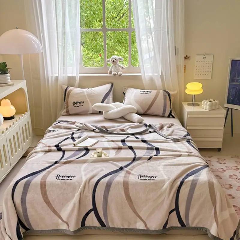 New Milk Fiber Printed Blanket 300G Cloud Mink Velvet Cover Blanket