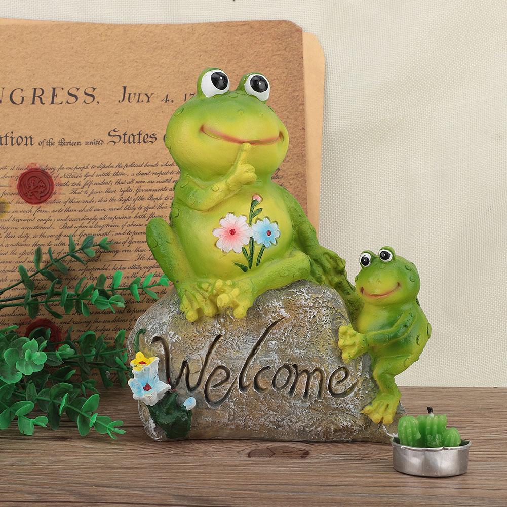 Resin On Stone Figurine, Natural Garden Decor with Vivid Cute Design, for Indoor Outdoor Lawn Courtyard Hotel Kindergarten Decor