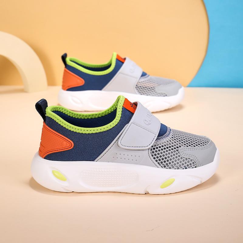 Boys shoes 2025 summer single net breathable female students middle and older children go out lightweight sports shoes fashion casual shoes