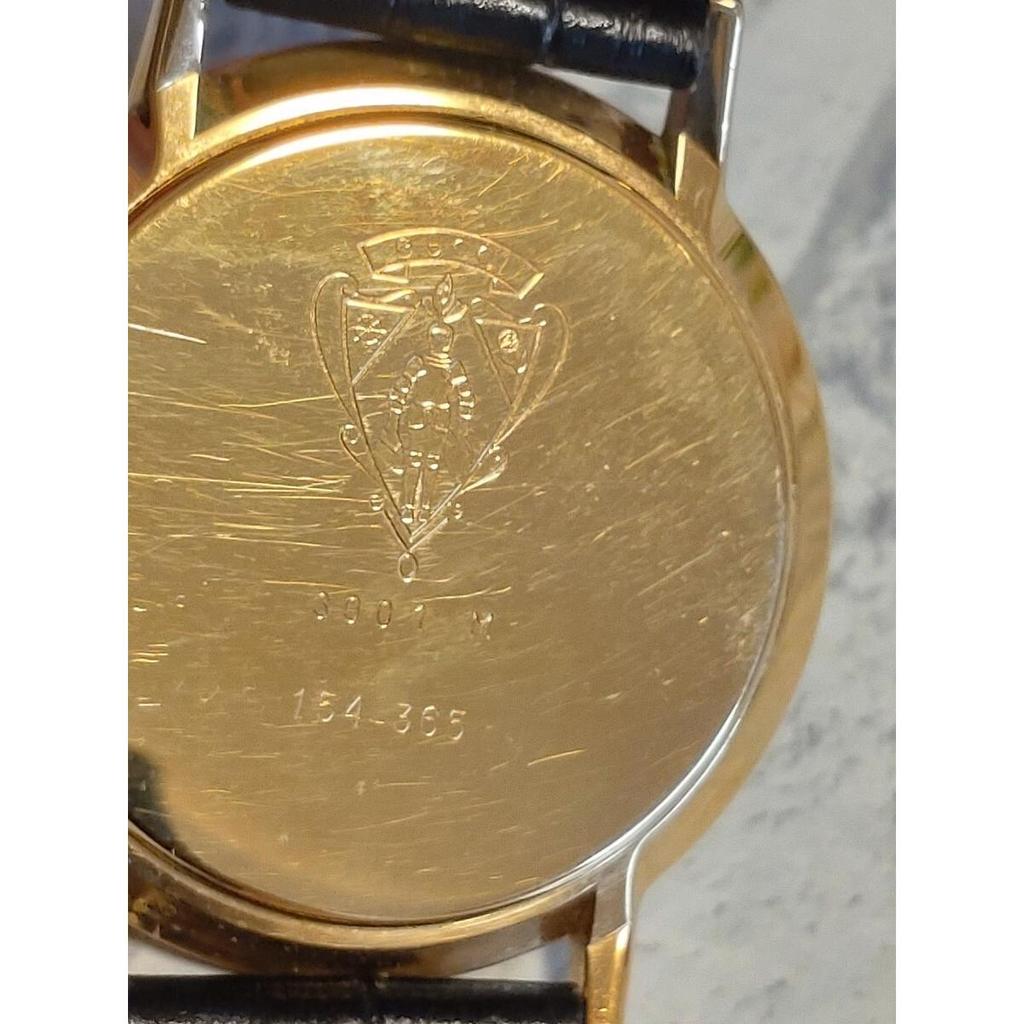 Used Operational GUCCI Quartz 3001M Men's Watch Black Dial Roman Index Leather Strap Gold Vintage