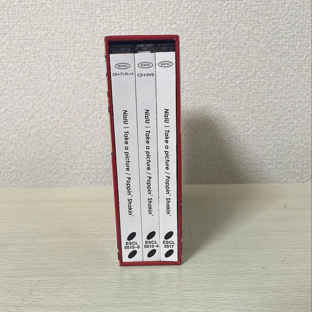 [GEBRAUCHT] NiziUTake a picture / Poppin'Shakin3 Format CD