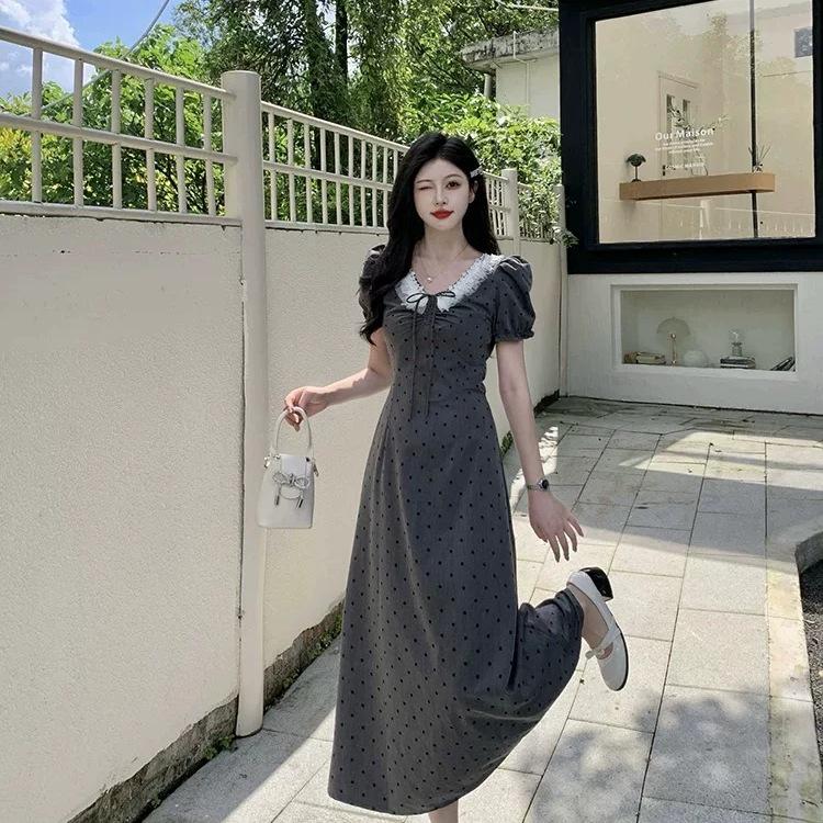

Plus Size V-Neck Polka Dot Dress - Grey, Short Sleeve, Waist-Slimming, Belly-Hiding, Long Skirt for Women. 2XL
