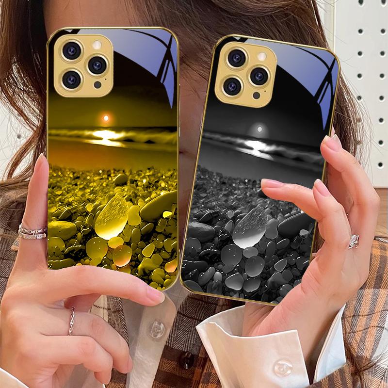 Färgglad stensjöstrand För IPhone 16 16Pro Max 15 P ro 14 13 Plus 12 Mini 11Pro Max XS Max XR Guld härdat glas mobilskal