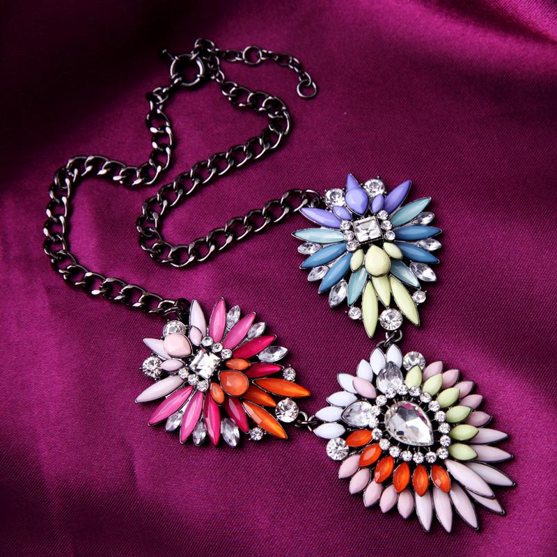 Exaggerated Statement Necklace For Women Bohemian Multicolor Stone Necklaces Big Discount Fashion Jewelry Clearance Sale