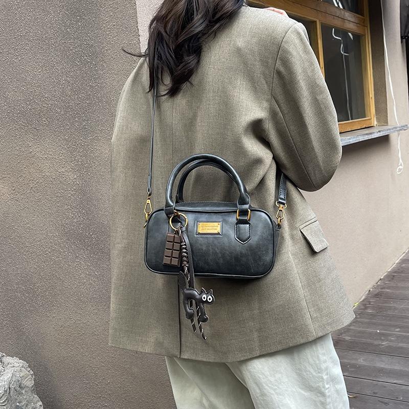 Premium Retro Nischentasche Damen Neue Herbst- und Winter Vielseitige Umhängetasche Modische Tragbare Kissen-Tasche