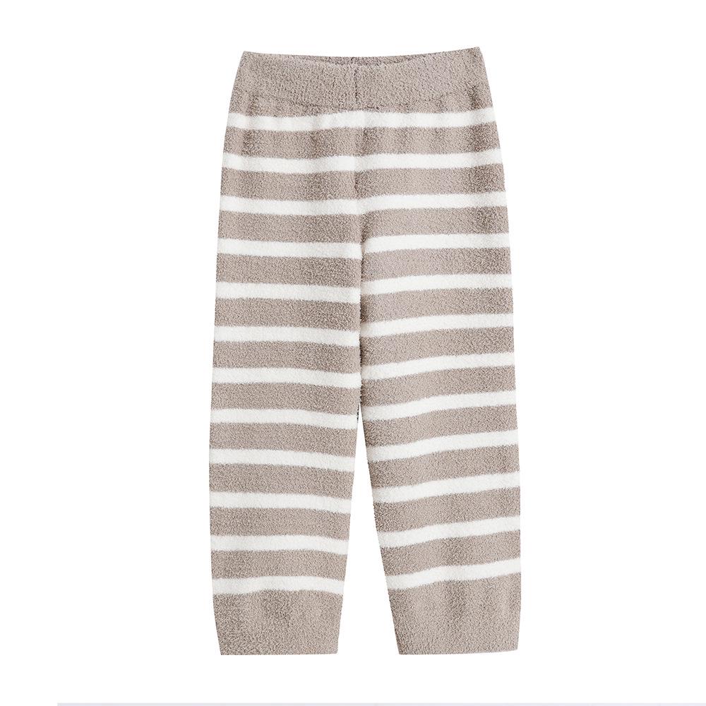

Muji Japanese-Style Thermal Fluffy Home Wear: Women s Hooded Pajamas & Men s Cardigan Pajamas with Warm Pajama Pants. Unisex S - M