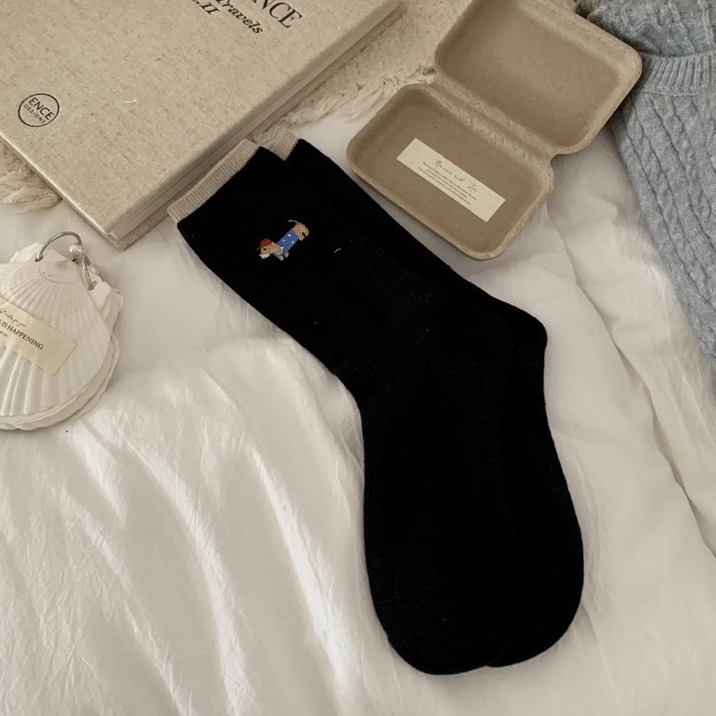 Ladies Fall New Eclectic Cartoon Cute Embroidered Dachshon Dog Collision Color Tube Stack Socks