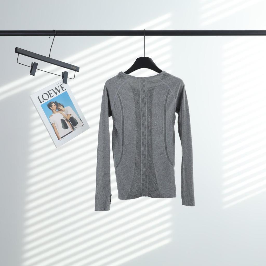 Women's Quick-Dry Long Sleeve Sports Top - Tight-Fit, Sweat-Wicking Yoga & Running Shirt
