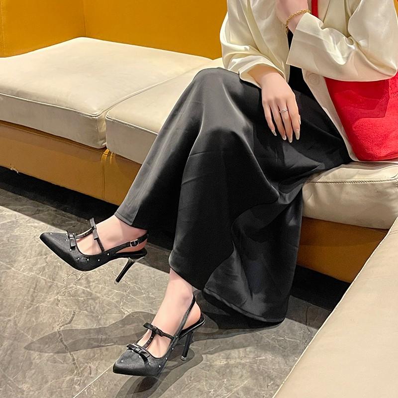 Mode Bao Kopf Stiletto Sandalen Sommer Neuer Stil Spitzkopf Flacher Ausschnitt Schmetterlingsknoten Nieten Set Fuß Rutschfest Hohe Absätze