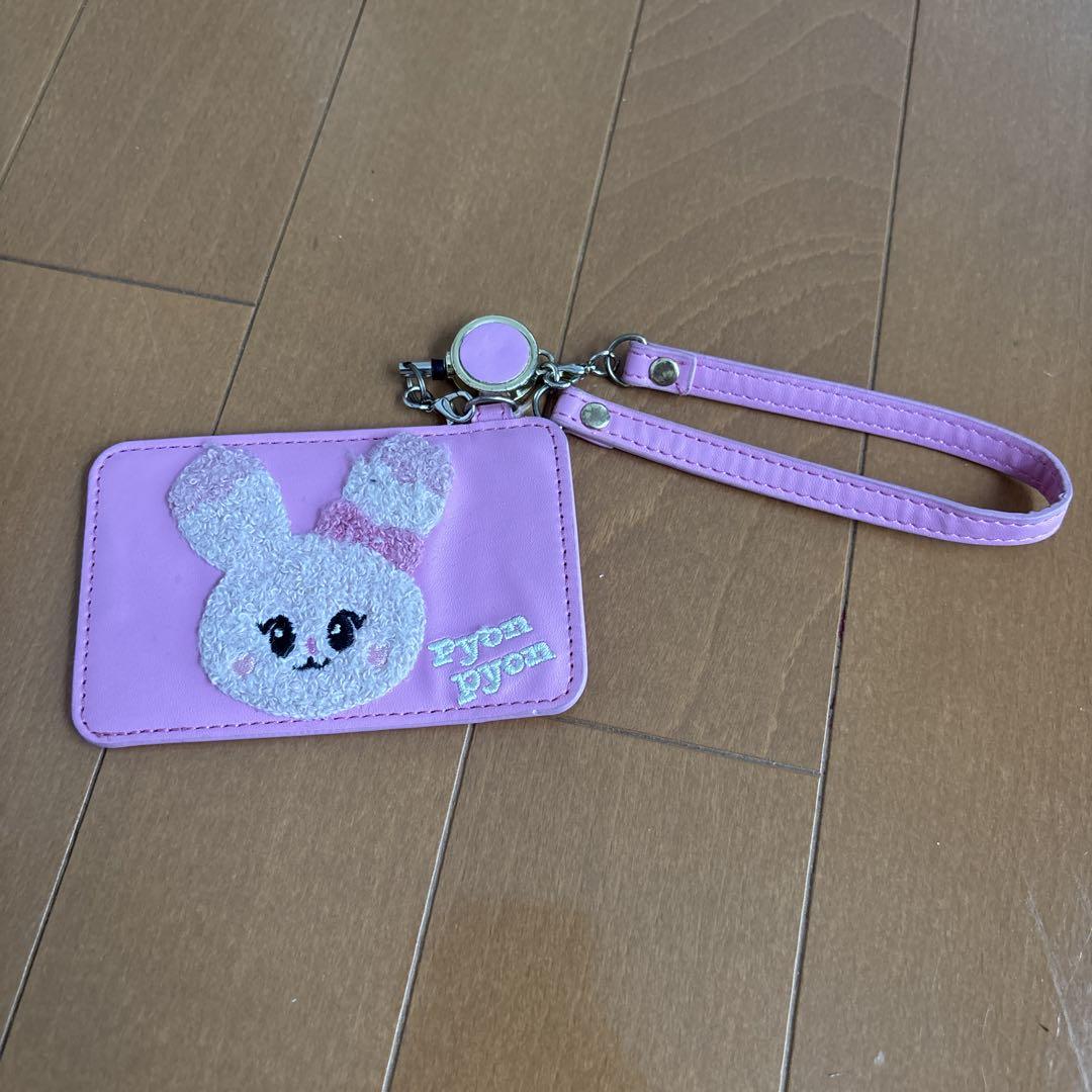 

[USED] NiziU NIZOO Pass Case Pyonpyon Miihi IC Card Case