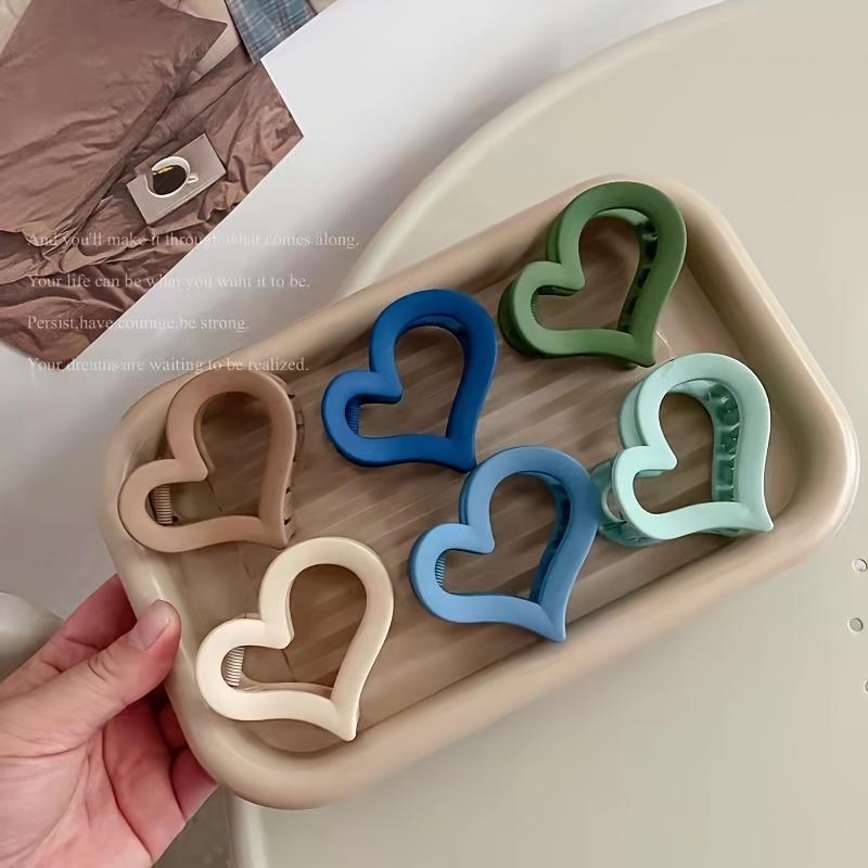 

1 шт., милая полые заколки для волос с сердечком и сердечком, геометрическая заколка для волос, яркий цвет, зажим в форме краба, женские матовые матовые акриловые аксессуары для волос