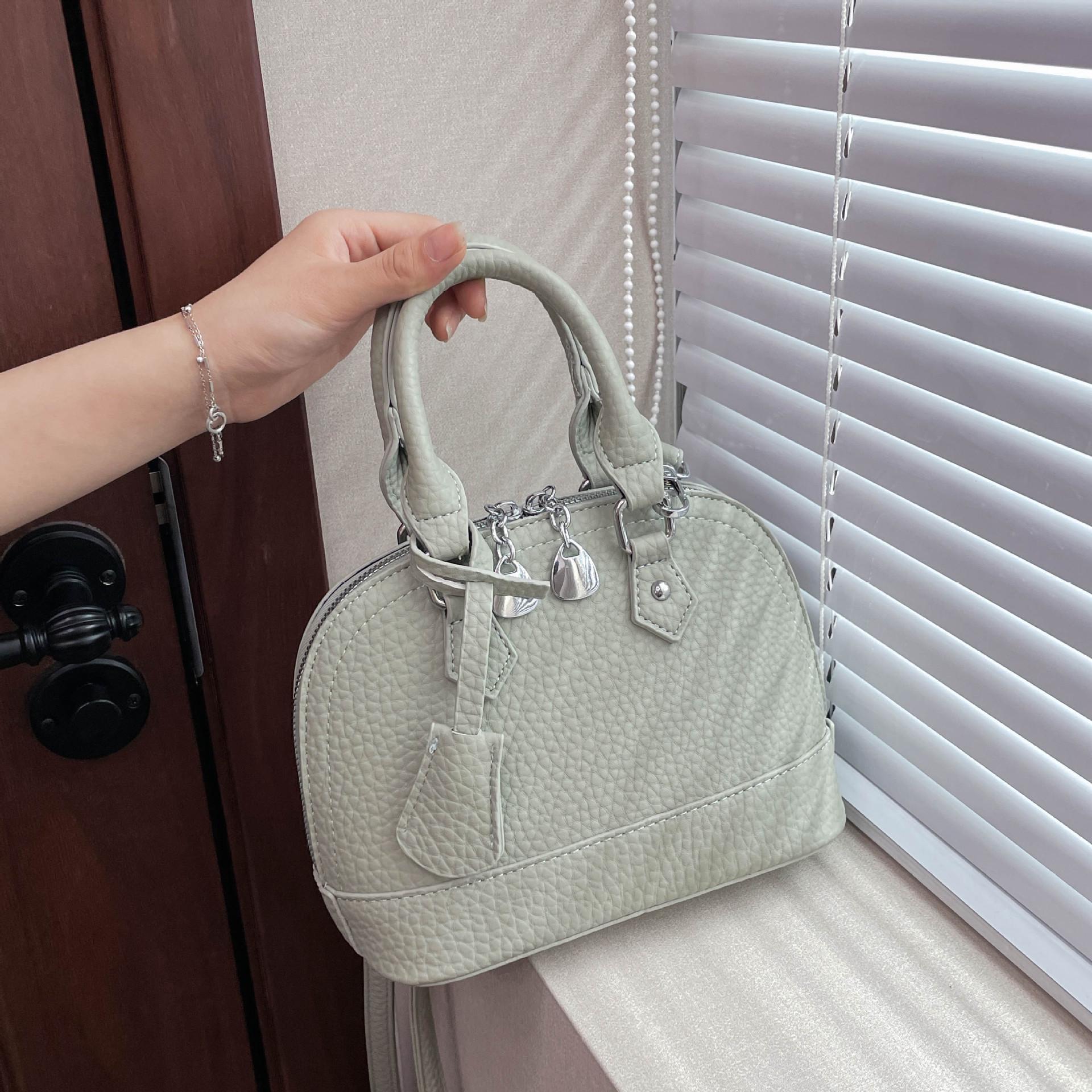 

2026 Trendy Handheld Women s Fashion Shell Shoulder & Crossbody Bag зелений