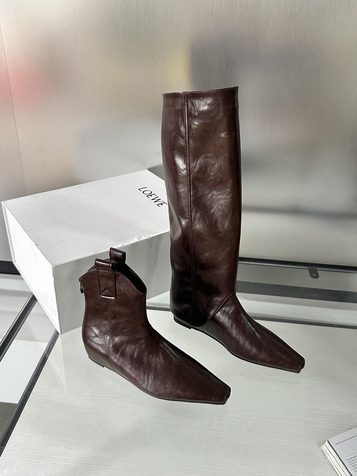 

2024 осень новые маленькие квадратные высокие сапоги два вида ношения внутренняя высота увеличивается средний каблук ремень пряжка мода универсальные короткие сапоги женские 40 темно-коричневого