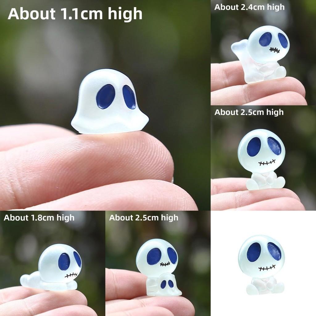Miniature Resin Ghost Figurine With Glow Effect For Home Enthusiasts Decor