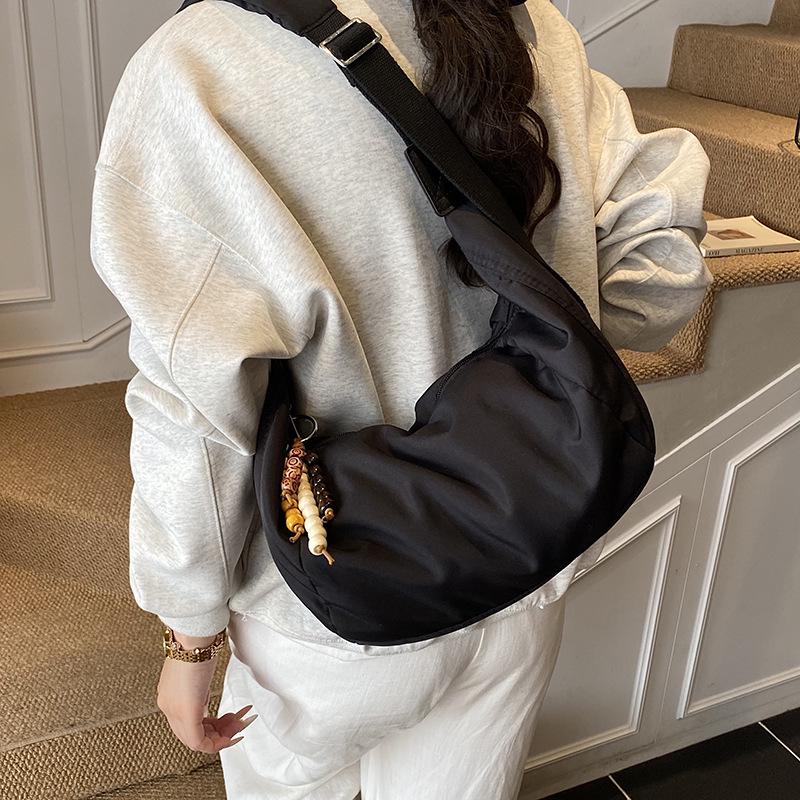 Women's Retro Minimalist Crossbody Dumpling Bag - High-End Commuter Fashion Shoulder Bag