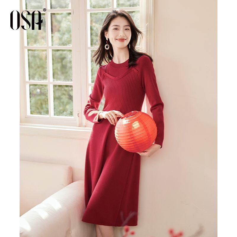 

OSA OSHA Новогоднее красное платье-двойка женское зимнее новая коллекция выше колена средней длины базовая юбка 2024