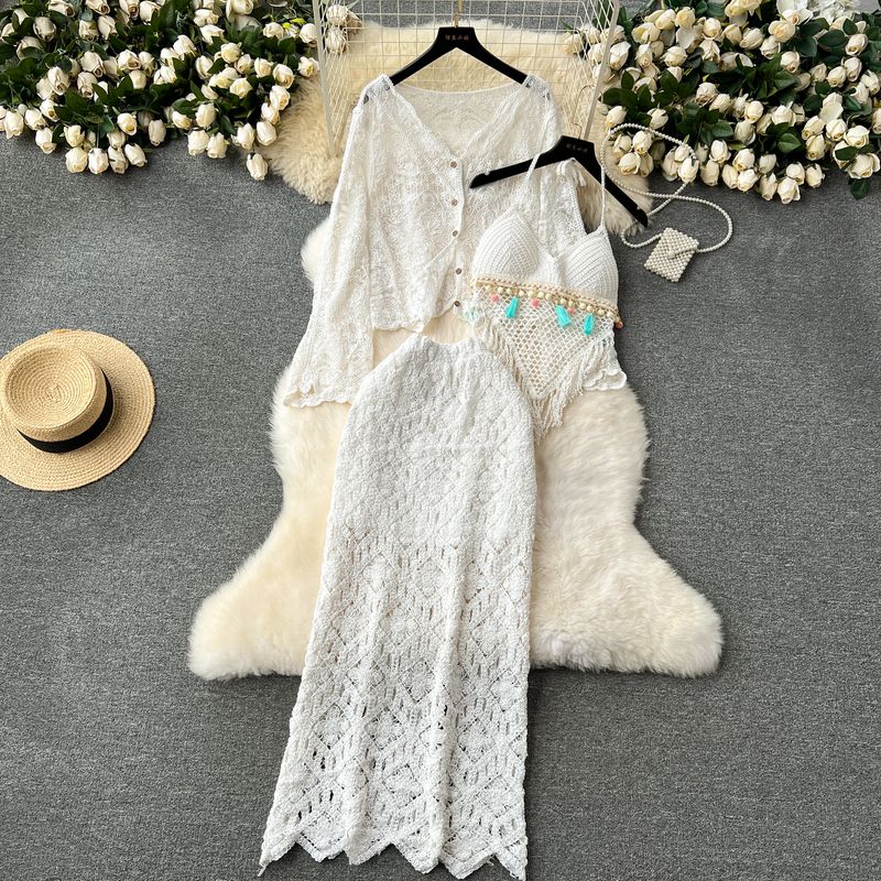 

Костюм в стиле отпуска Женский Ретро Кисточки Холтер Бретельки-спагетти Жилет Кардиган Инвернесс Приталенная Юбка Набор из трех предметов White One size