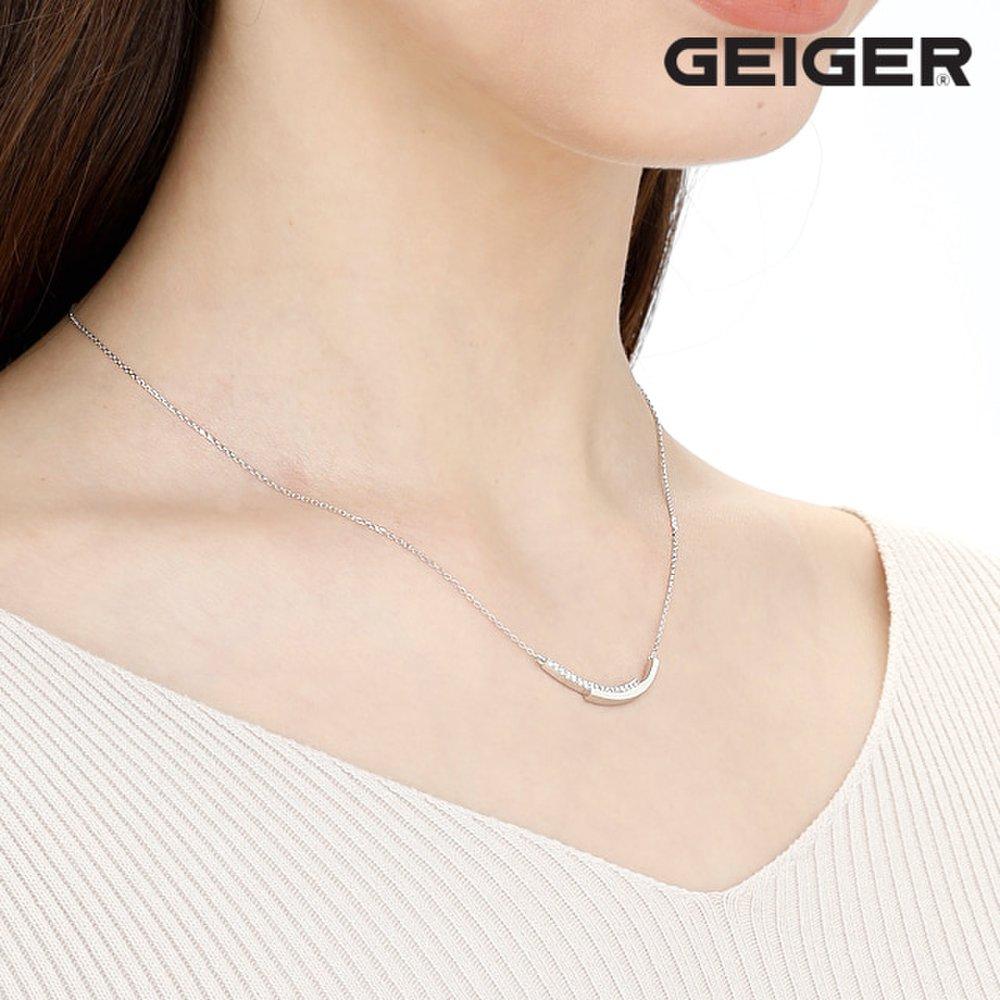 Line Silver Necklace White Gisvnn009