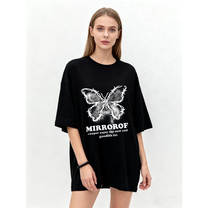 

Black Oversize Women s Short-Sleeve T-Shirt with Barbed Wire Butterfly and MIRROROF Text Print XXXXL чорний