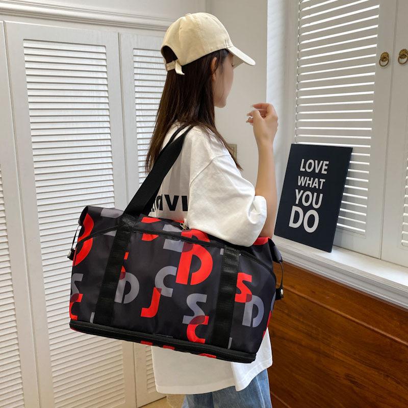 New fitness travel bag, light and casual expansion, large capacity can store dry and wet separation, simple yoga swimming bag