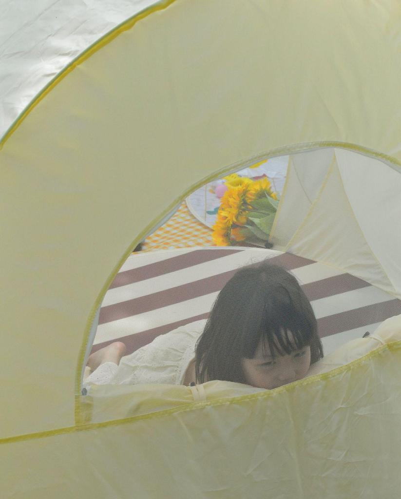 Portable Outdoor Tent for Kids: Spacious, Sun-Proof, Ideal for Camping, Picnics, and Play.