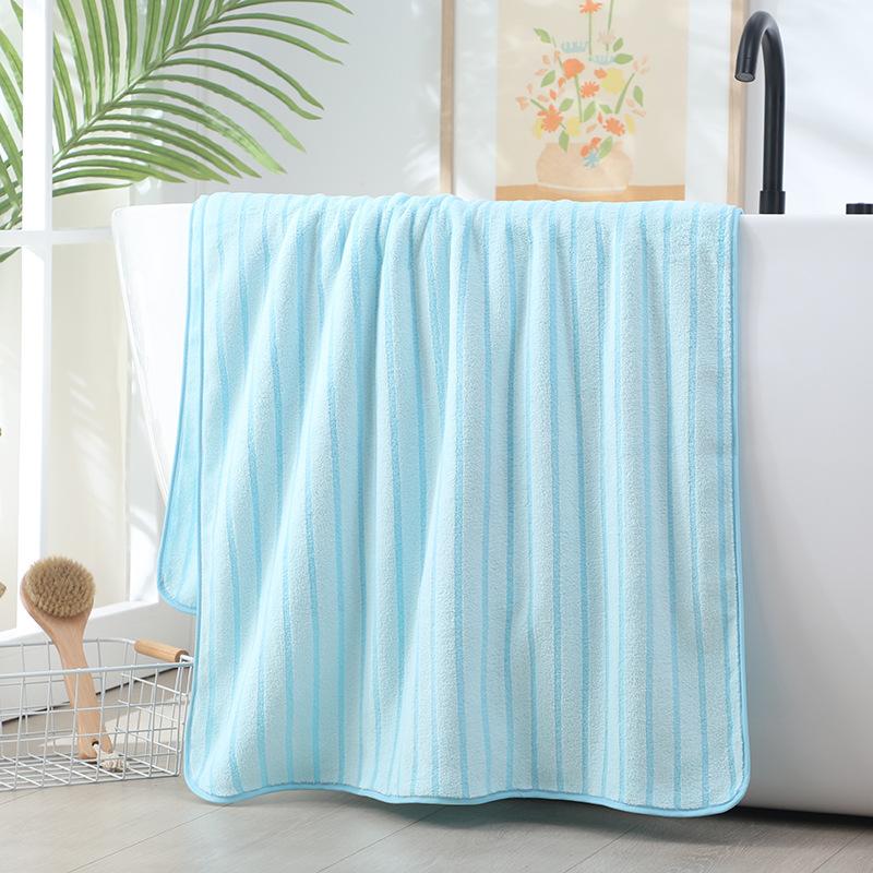 Stripe Bath Towel  , Soft, Absorbent, Quick-Drying, Refreshing & Durable. The Nap Blanket Is Very Suitable for Home, Beach And Outdoor Use