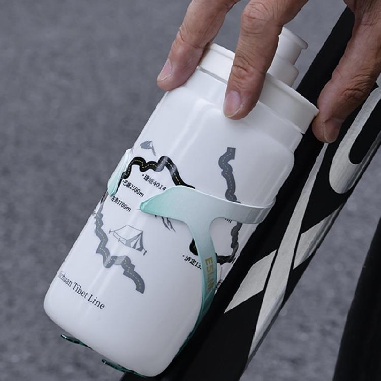 580ML Road Bike Portable Kettle Outdoor Cycling Bottle with No Lift Nozzle Squeeze Type Sport Bottle Easy to Use