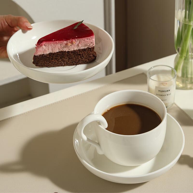 ZK Keramik Kaffeetasse und Untertasse Set