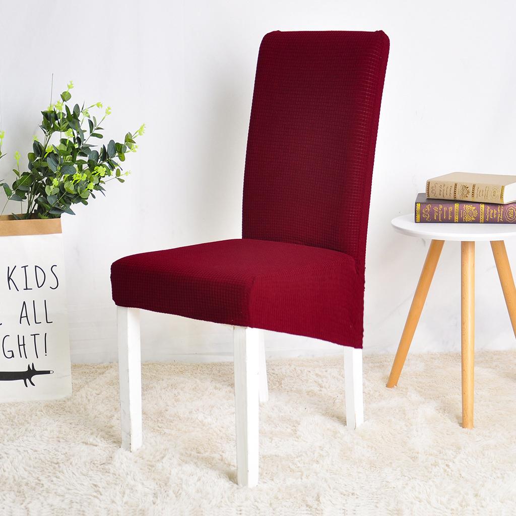Vergrößerter und verdickter Stuhlbezug in Sonderform. Hochelastischer, einteiliger, staubdichter Universal-Stuhlbezug für Restaurants und Hotels