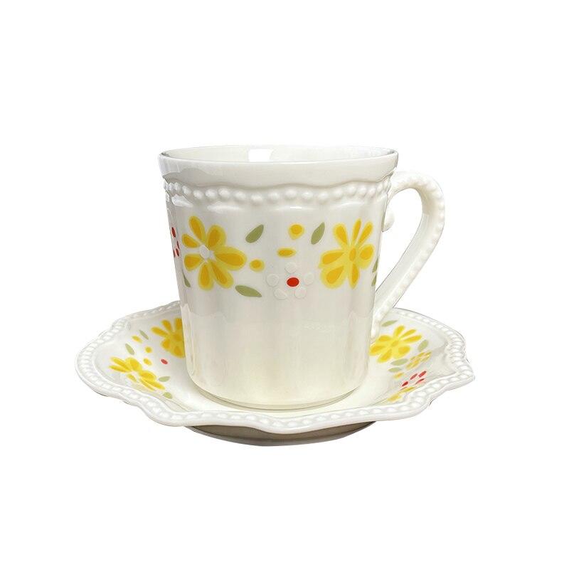 

Элегантные послеобеденные чашки Современные креативные цветы Керамика Английский чайный набор Уникальные скандинавские кофейные чашки Кухонные принадлежности BS50CC