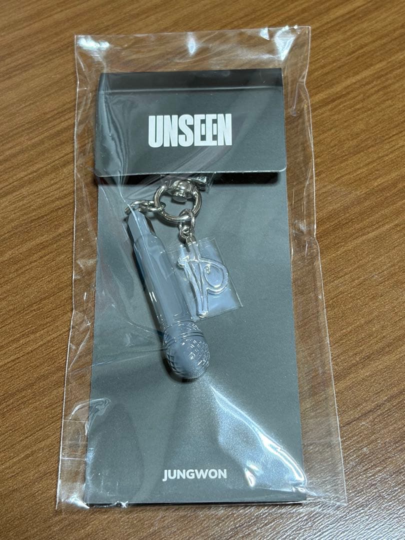 [Б/У] ENHYPEN Корея UNSEEN Чонвон Брелок-микрофон