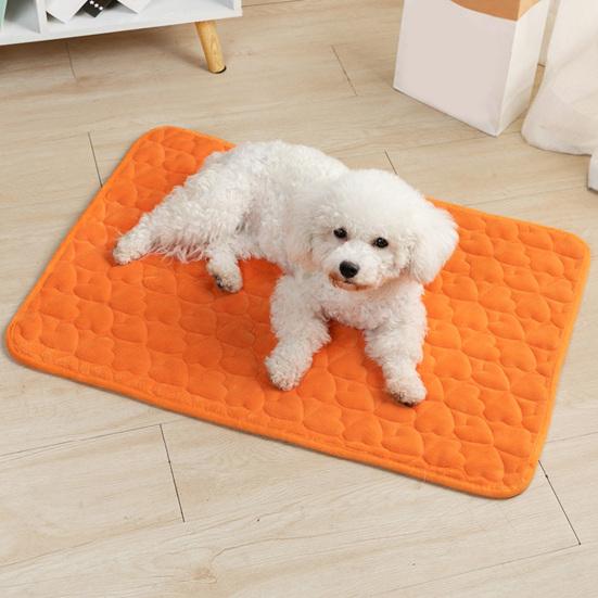 Pet Bed Non-slip Bottom Durable Seam Heart Pattern Skin-touch Comfortable Rest Cloth Padded