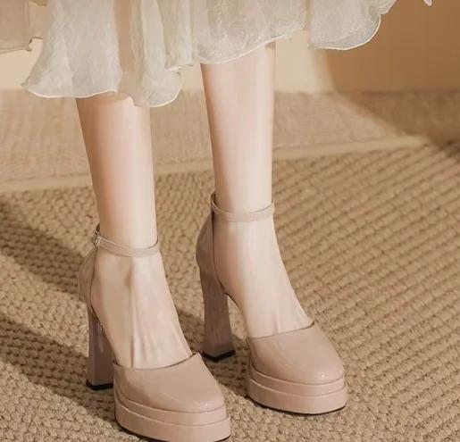 

Водонепроницаемые туфли на высокой платформе, женские летние туфли с пряжкой из лакированной кожи на толстом каблуке 11 см, белые босоножки на высоком каблуке, размер 35-42 38