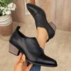Schwarze Stiefeletten, schwarze Plateau-Spitzenschuhe, kleine Lederschuhe im britischen Stil, dicker Absatz.