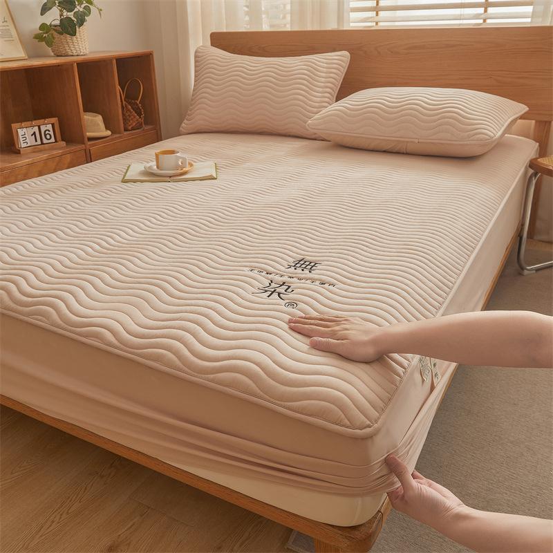 

Некрасящий матрас класса А с мягкой подкладкой и утолщением, трехпредметный комплект, нескользящий фиксированный наматрасник, полностью закрытая эластичная лента A pair of pillowcases of the same style