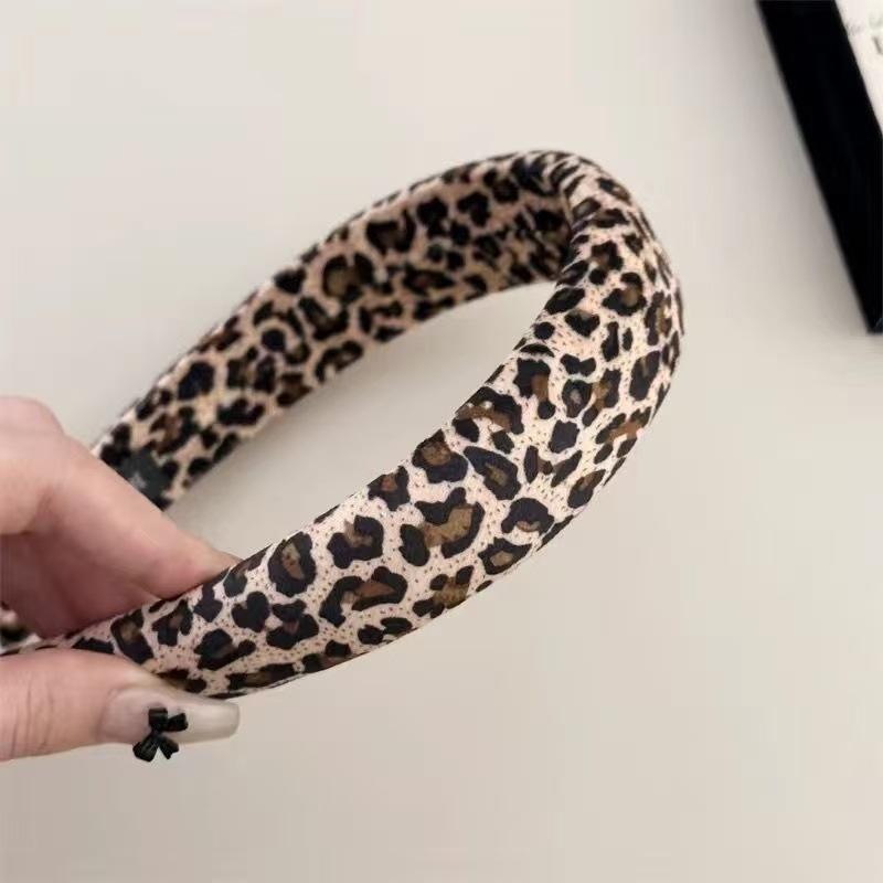Leopard Print Sponge Headband Set Women S Wide Edge Retro New High Cranial Top Versatile Headband Face Wash Premium Headgear Hair Accessories