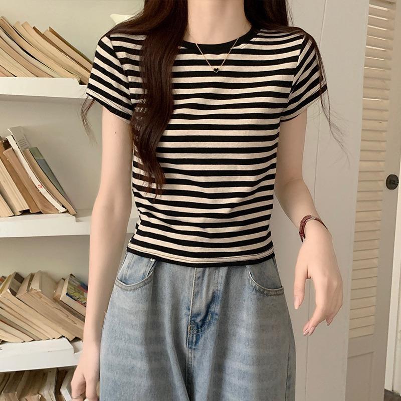 Designed contrasting striped round neck slim short-sleeved T-shirt for women summer simple short right shoulder all-match T-shirt top
