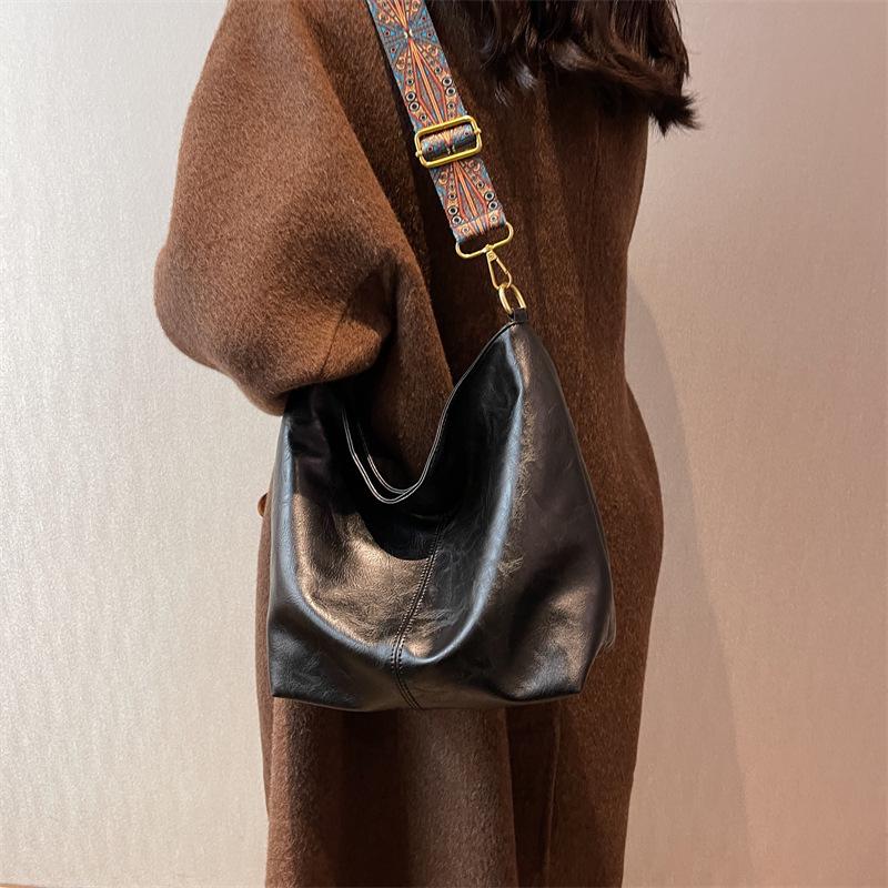 European & American Fashion Women's Retro PU Leather Shoulder Crossbody Bucket Bag